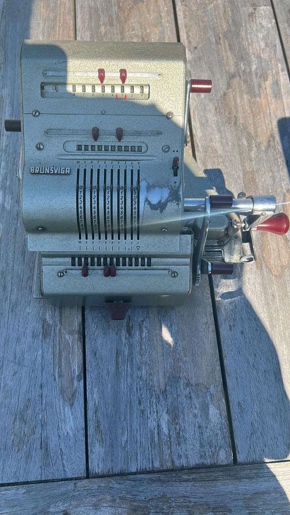 Calculateur Brunsviga, Enlèvement