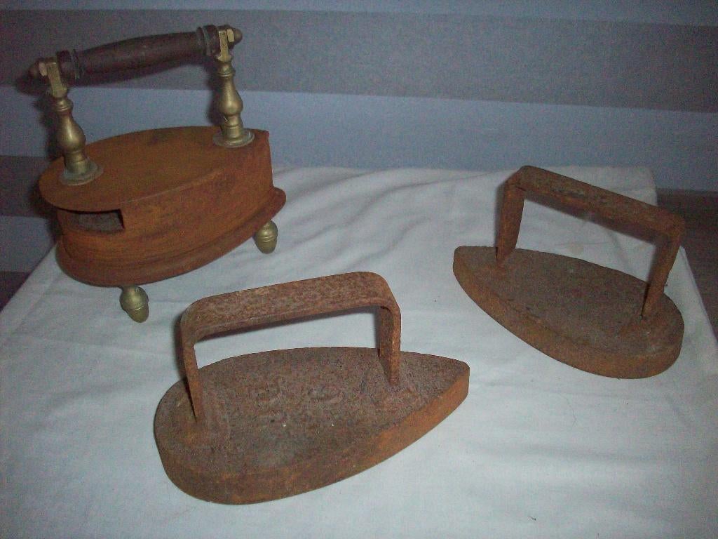 Anciens fers à repasser, Antiquités & Art, Enlèvement