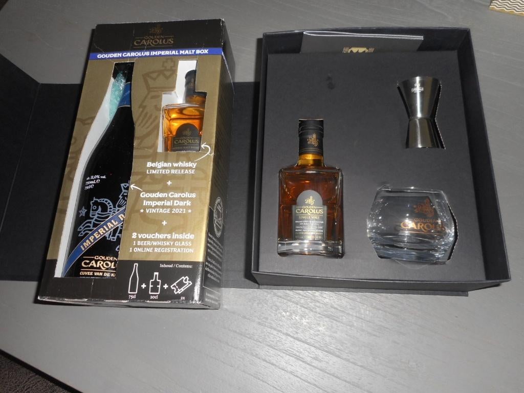 AANGEBODEN TWEE SETJES VAN CAROLUS., Verzamelen, Ophalen, Overige gebieden, Overige typen, Nieuw