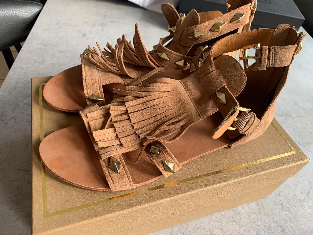 Ash sandalen mt 40, Kleding | Dames, Schoenen, Beige, Zo goed als nieuw, Sandalen of Muiltjes, Ophalen of Verzenden