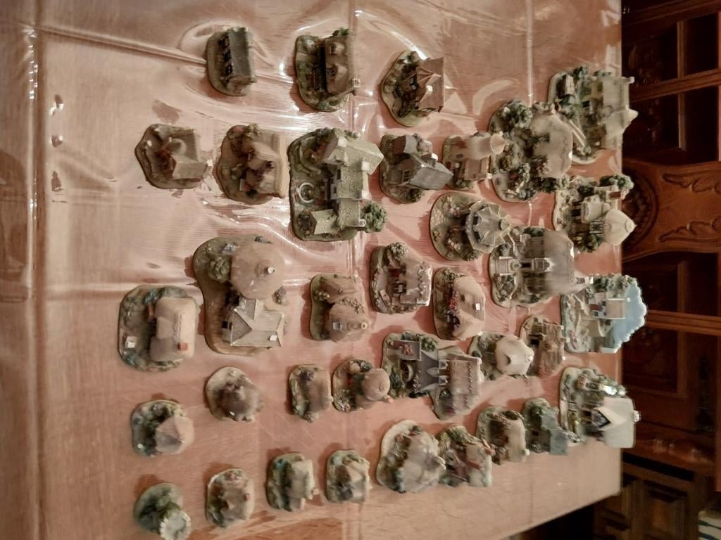 Lilliput Lane collection, Enlèvement, Comme neuf, Fantasy