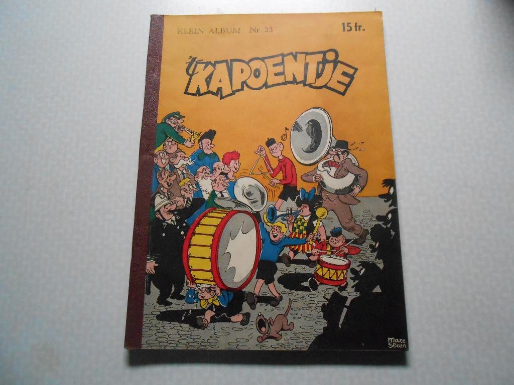 Kleine Album 't Kapoentje 23b. 1954., Boeken, Stripverhalen, Gelezen, Eén stripboek, Ophalen of Verzenden