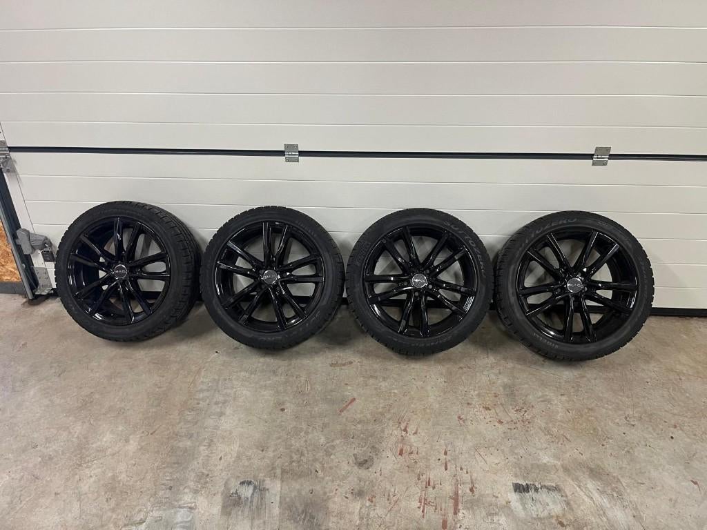 Winterbanden + velgen BMW 1serie, Pneus hiver, Véhicule de tourisme, 17 pouces, Enlèvement