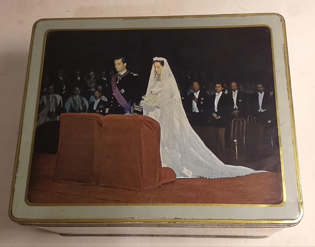 grande boite en tôle - Victoria - mariage Albert & Paola, Collections, Enlèvement ou Envoi
