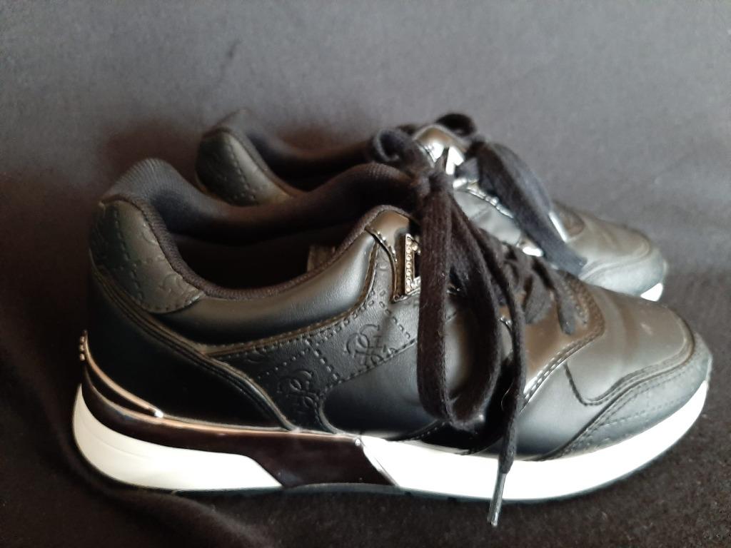 nieuwe  Gues sneakers mt 37 ( KOOPJE), Guess, Zwart, Nieuw, Ophalen of Verzenden