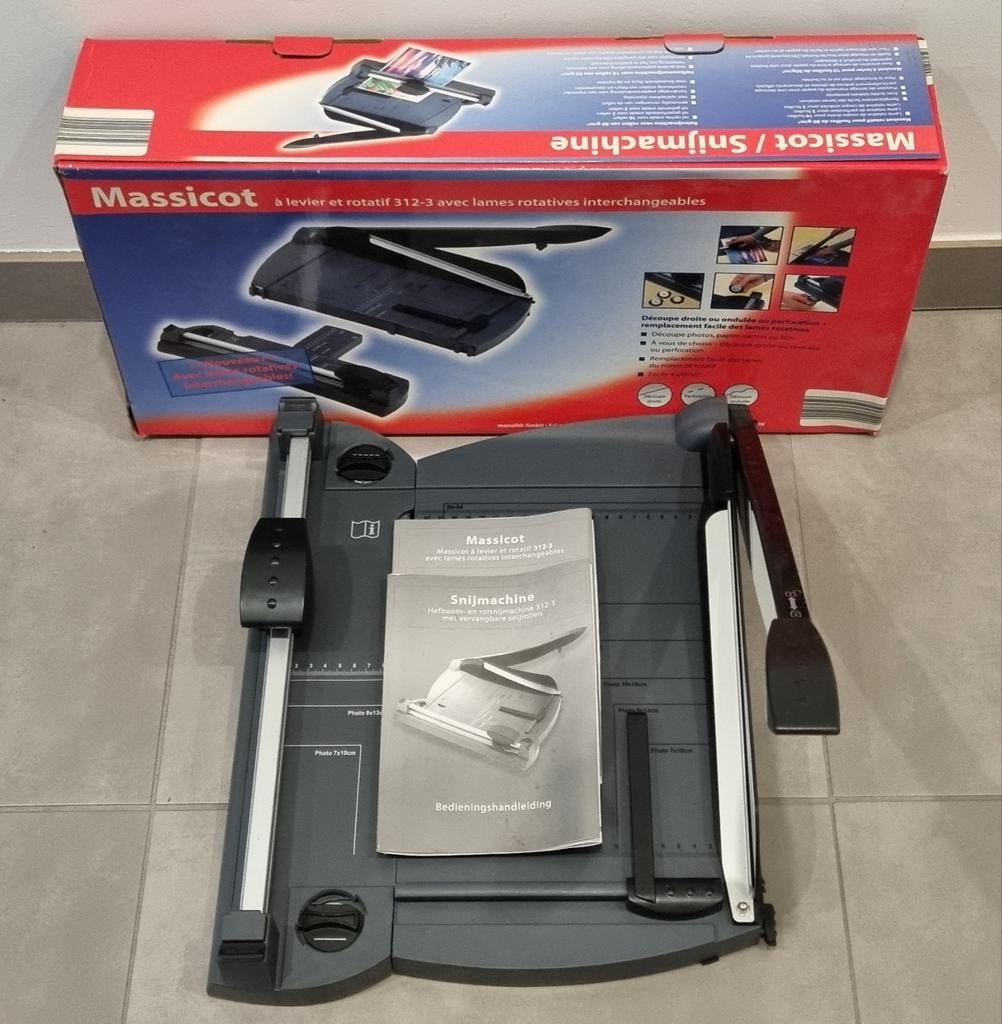 Machine de découpe Massicot, Enlèvement ou Envoi