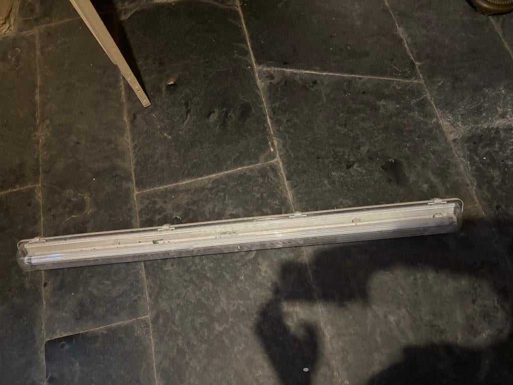 Armature tube néon, Ophalen, Gebruikt