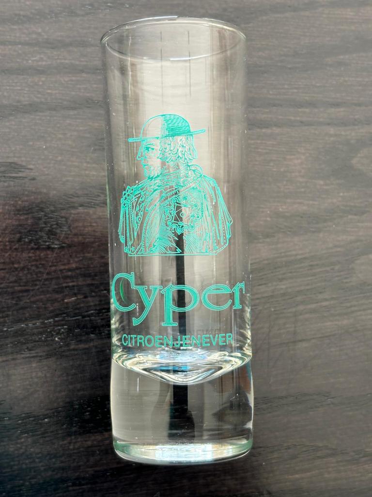 12 cyper Citroën jenever glazen, Verzamelen, Glas en Drinkglazen, Ophalen, Zo goed als nieuw