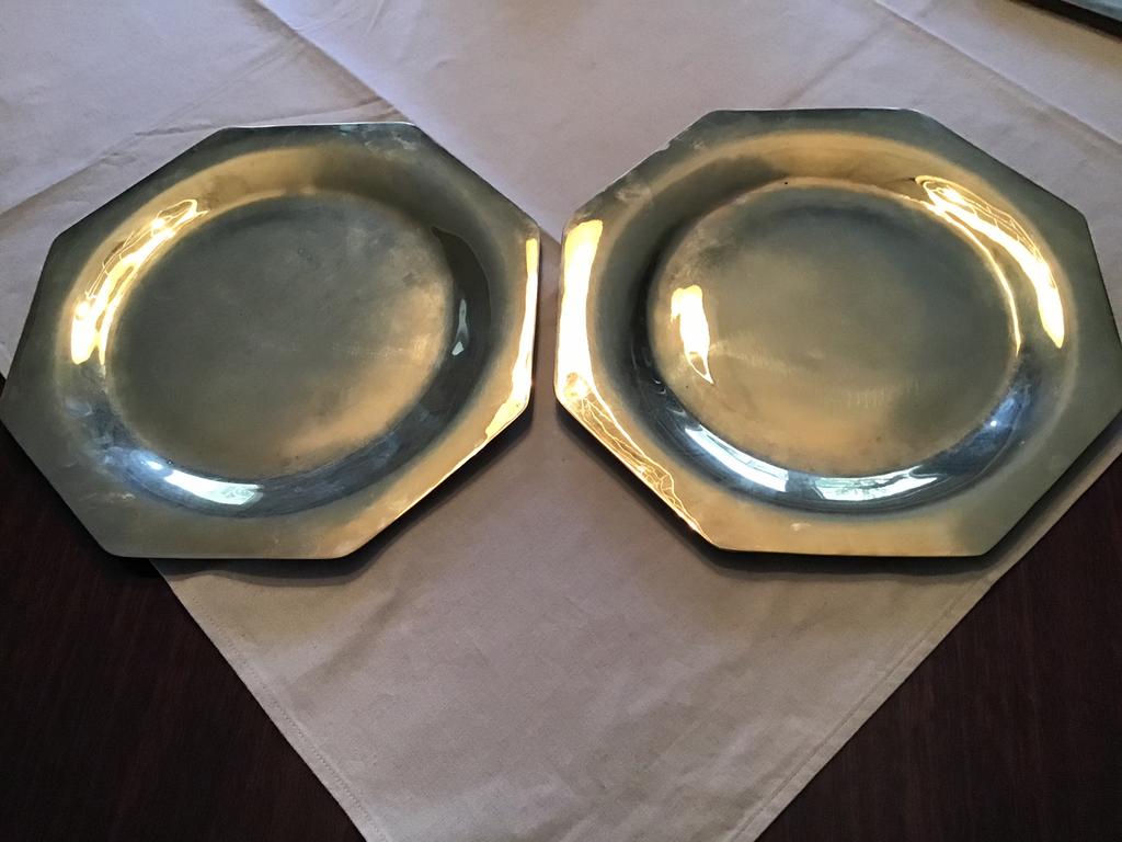 Koperen Onderzetborden, Ophalen