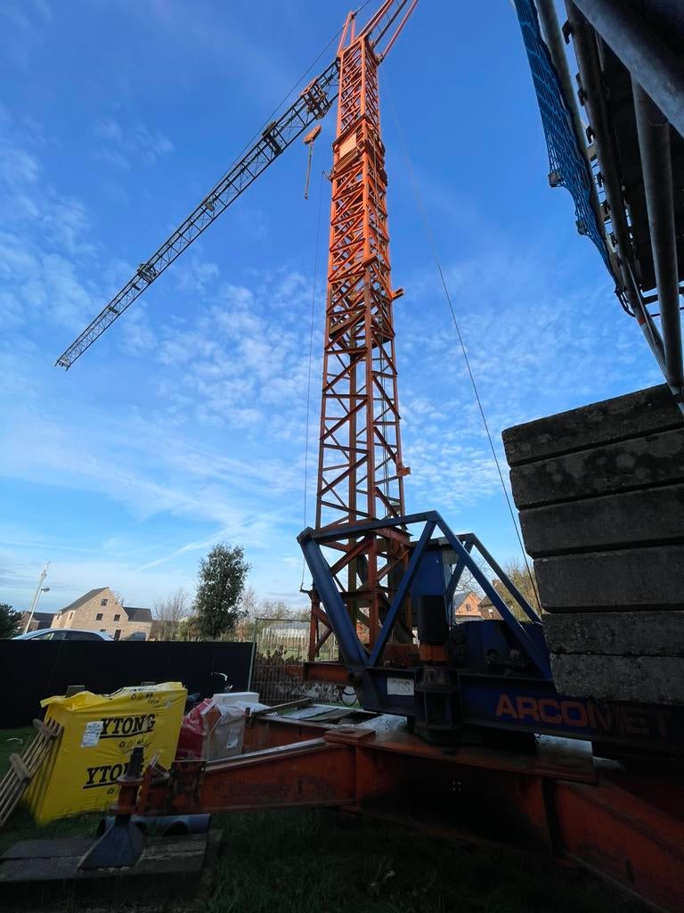 Arcomet bouwkraan 28m VK26 A1, Ophalen, Gebruikt