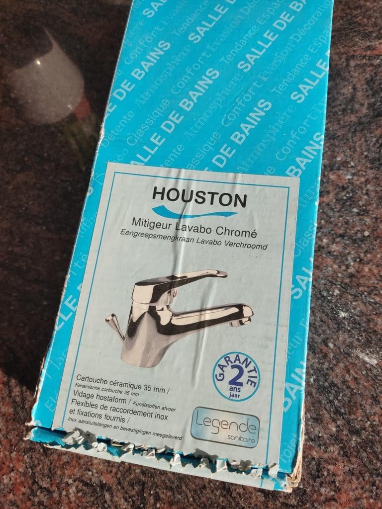 Mitigeur de lavabo chromé, Neuf, Lavabo