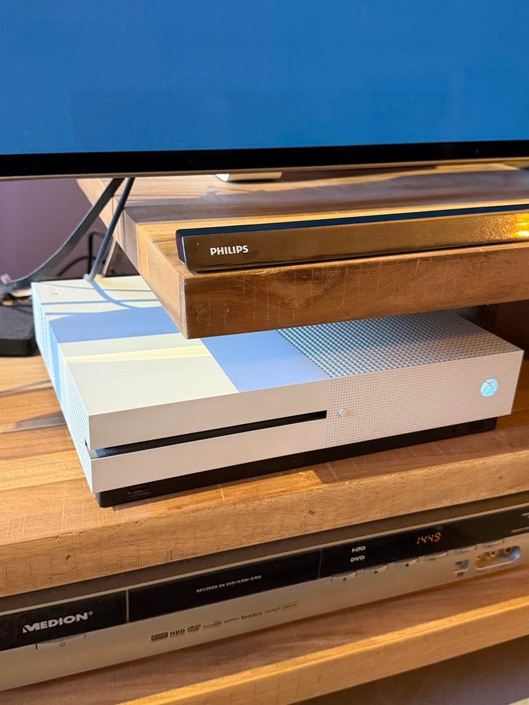 Xbox One S, Games en Spelcomputers, Ophalen, Zo goed als nieuw, Xbox One