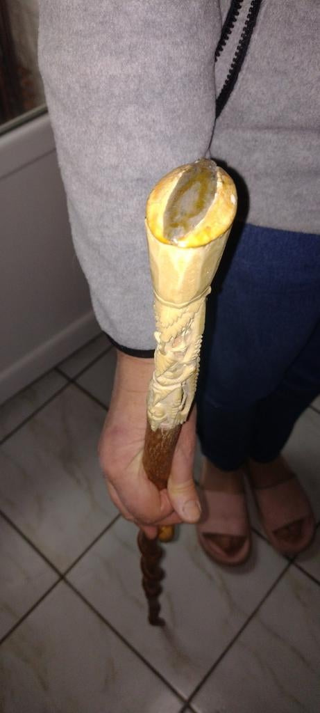 Ancienne Canne pommeau en os sculpté, Enlèvement ou Envoi