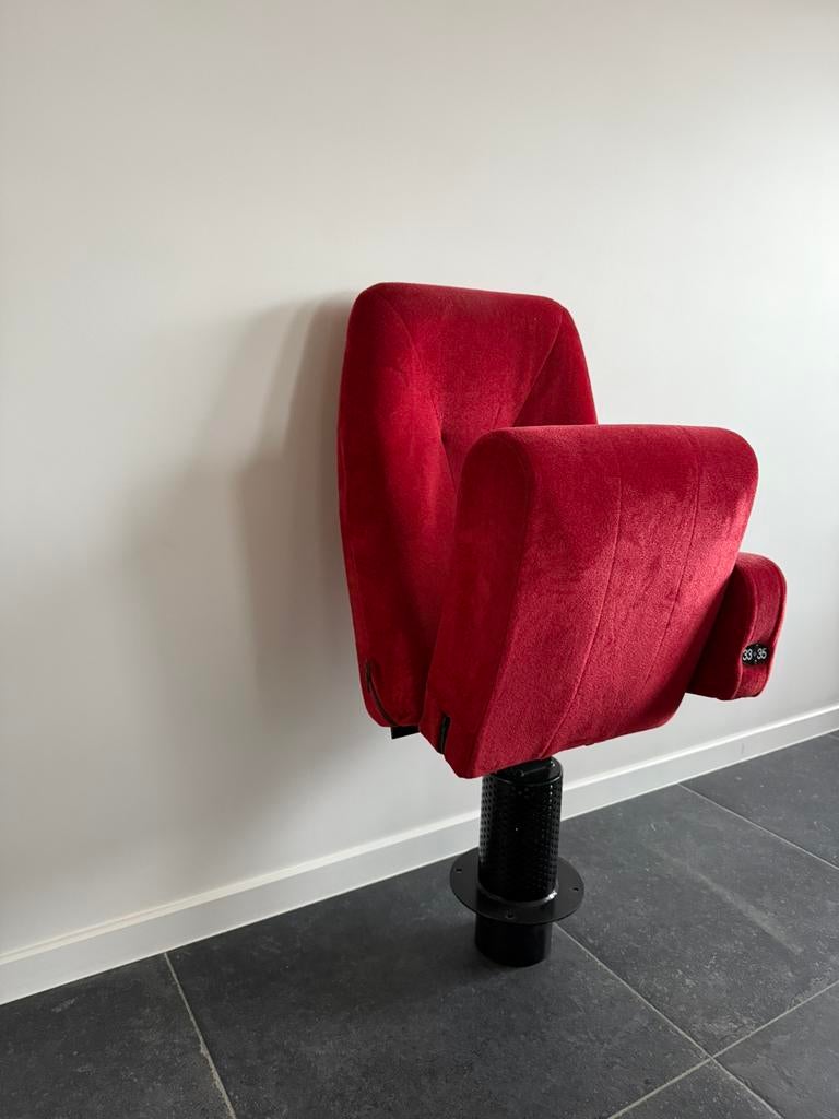 Theaterstoel Kursaal Oostende, Huis en Inrichting, Fauteuils, Gebruikt, Metaal, Stof, 50 tot 75 cm, Minder dan 75 cm, Ophalen