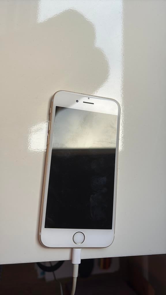 iPhone S, Télécoms, Téléphonie mobile | Apple iPhone, Avec simlock (verrouillage SIM), Enlèvement ou Envoi, Or, 65 %