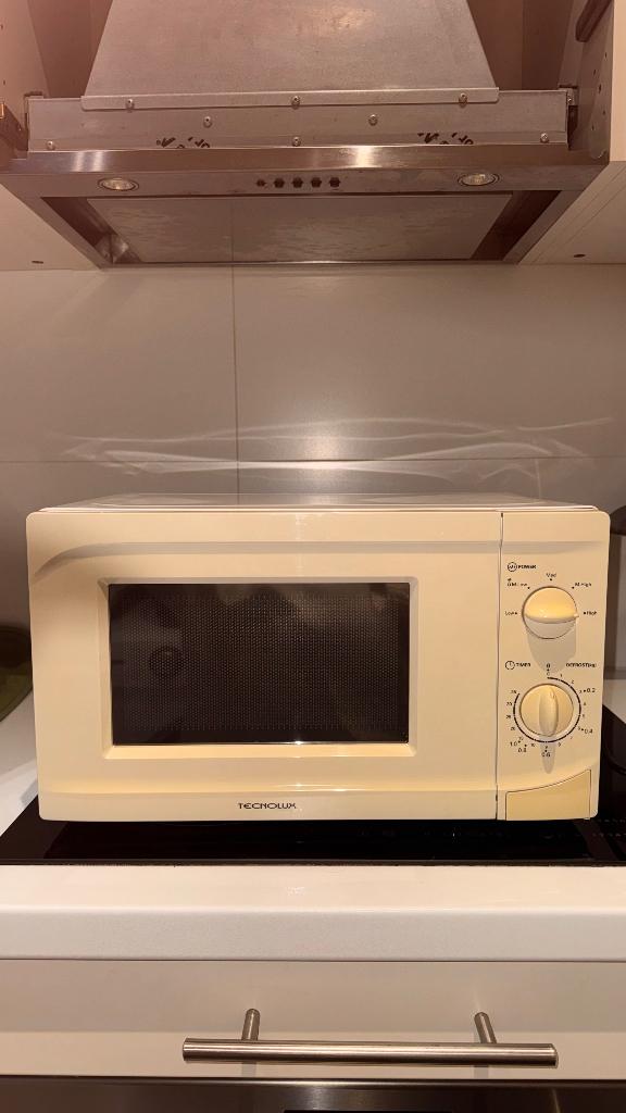 Technolux microgolf, Ophalen, Gebruikt, Draaiplateau, Vrijstaand