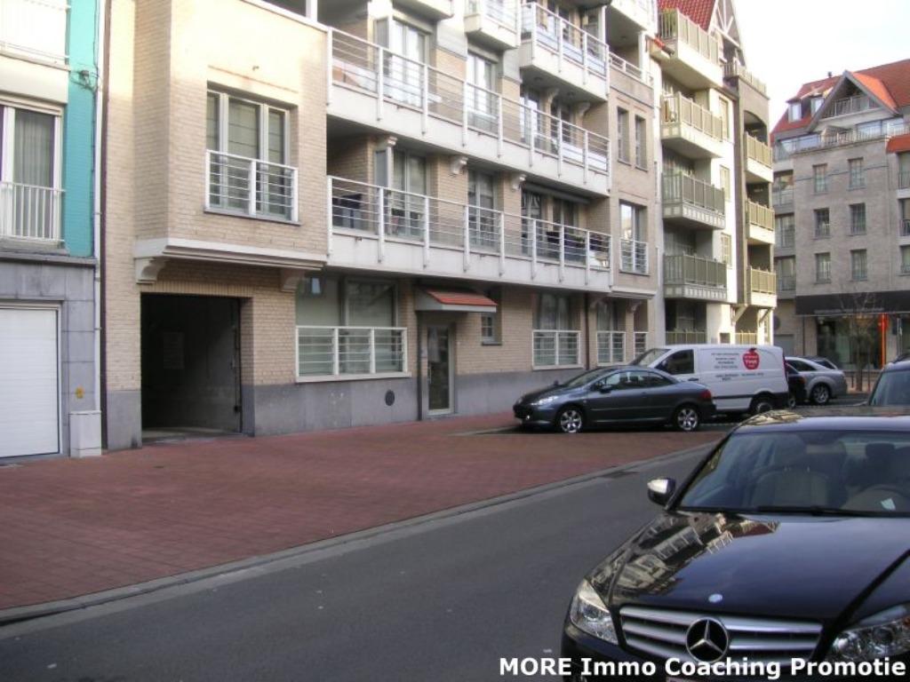 Garage TE HUUR ref. 4097303, Immo, Provincie West-Vlaanderen