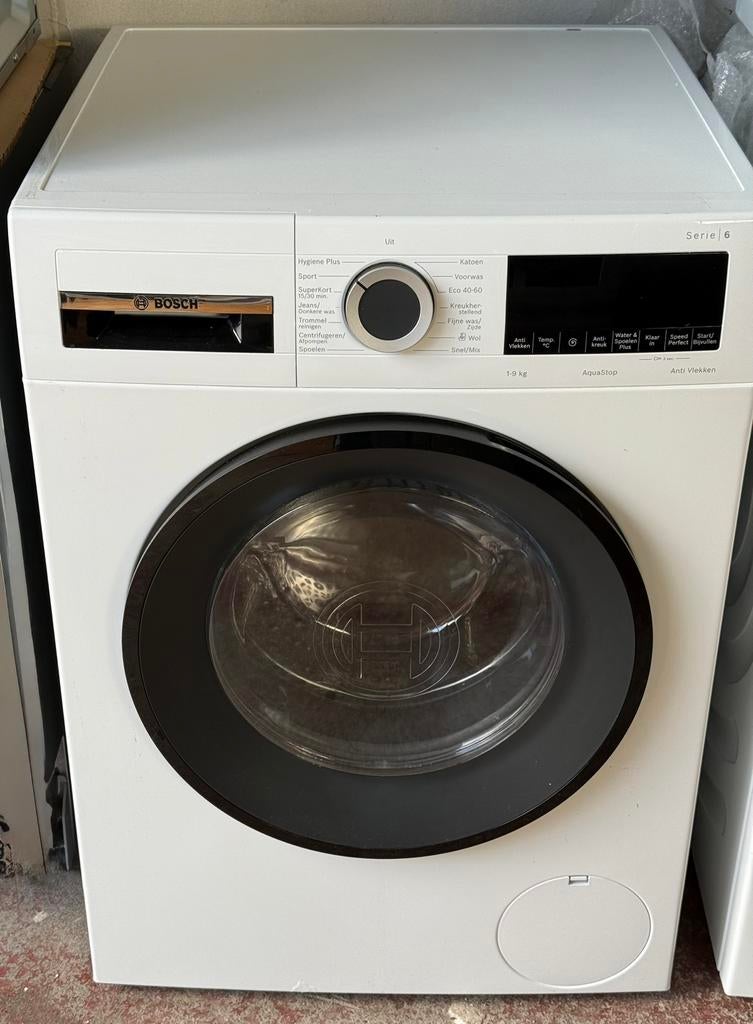 Wasmachine Bosch Wasmachine  model:WGG14408NL68  1-9kg, Elektronische apparatuur, Wasmachines, Ophalen, Zo goed als nieuw