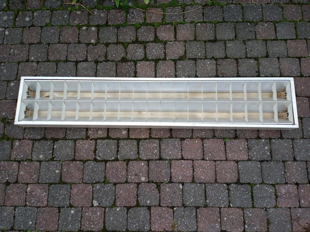 Lot de 5 plafonniers en acier pour eclairage Néon, Enlèvement, Utilisé, Métal