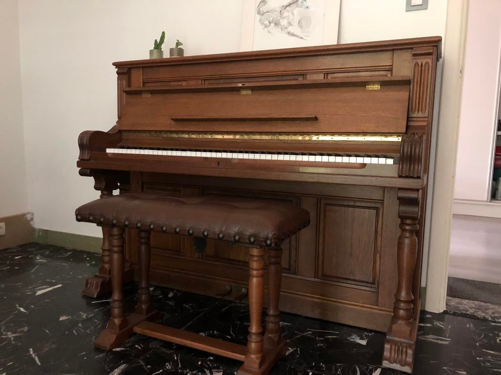 mooie piano van Rippen largo eik, Musique & Instruments, Pianos, Enlèvement, Utilisé, Brun, Piano