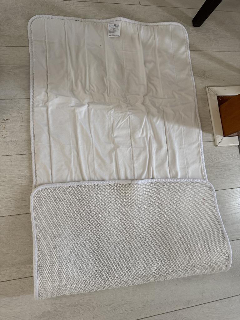 AeroSleep matrasbeschermer 140x70 cm, Kinderen en Baby's, Kinderkamer | Beddengoed, Ophalen, Jongetje of Meisje, Wit, Overige typen