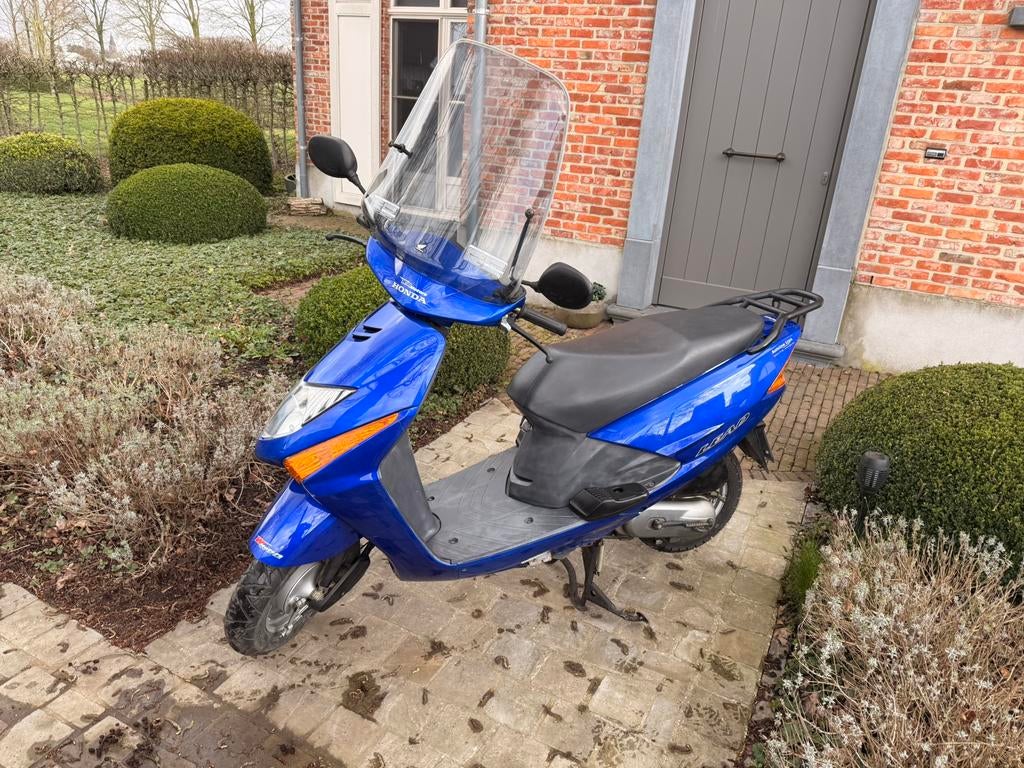 Scooter Honda Lead 100 scv100f, Motoren, Particulier, Scooter