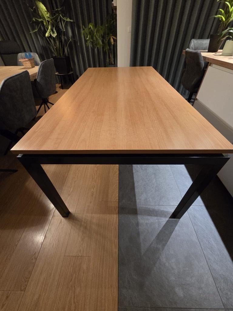 Houten eettafel met zwarte poten 200x100x76, Ophalen, 50 tot 100 cm, Zo goed als nieuw, Vijf personen of meer