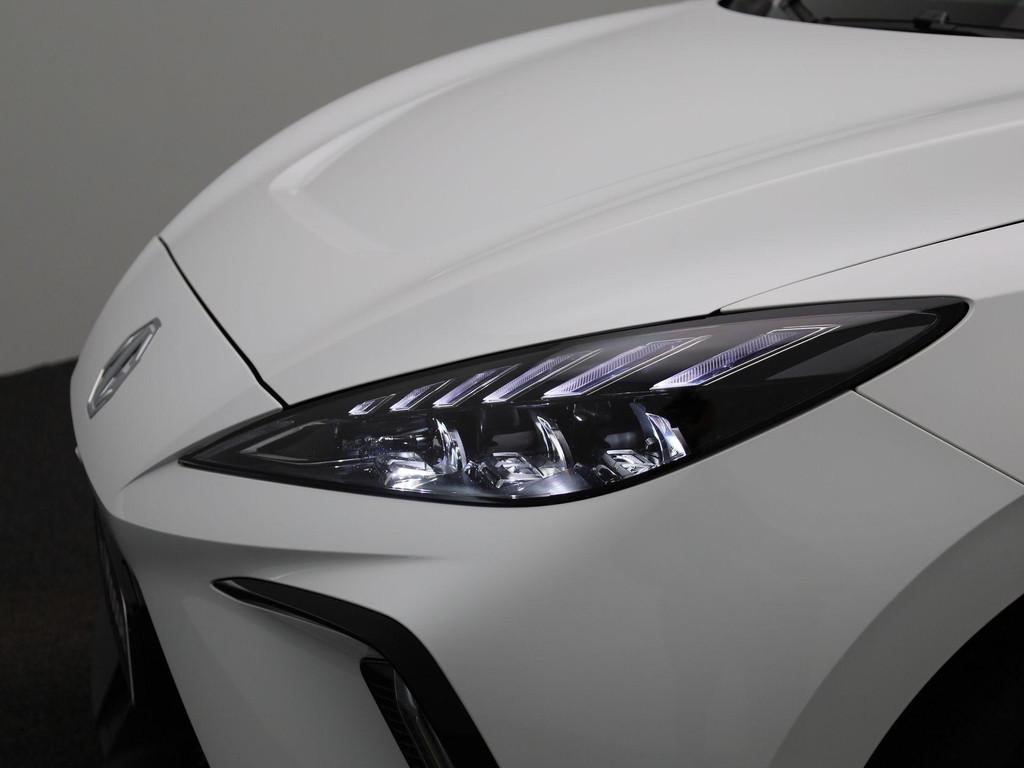 MG MG4 64 kWh Luxury, Auto's, MG, Automaat, Gebruikt, 1675 kg, Wit