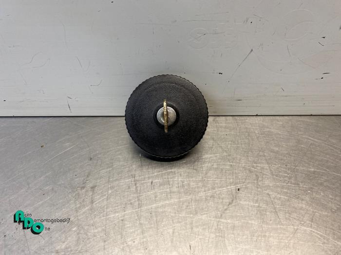 Tankdop van een BMW 3-Serie (3-Serie 90-) (303/9), Gebruikt, -, -, Ophalen of Verzenden