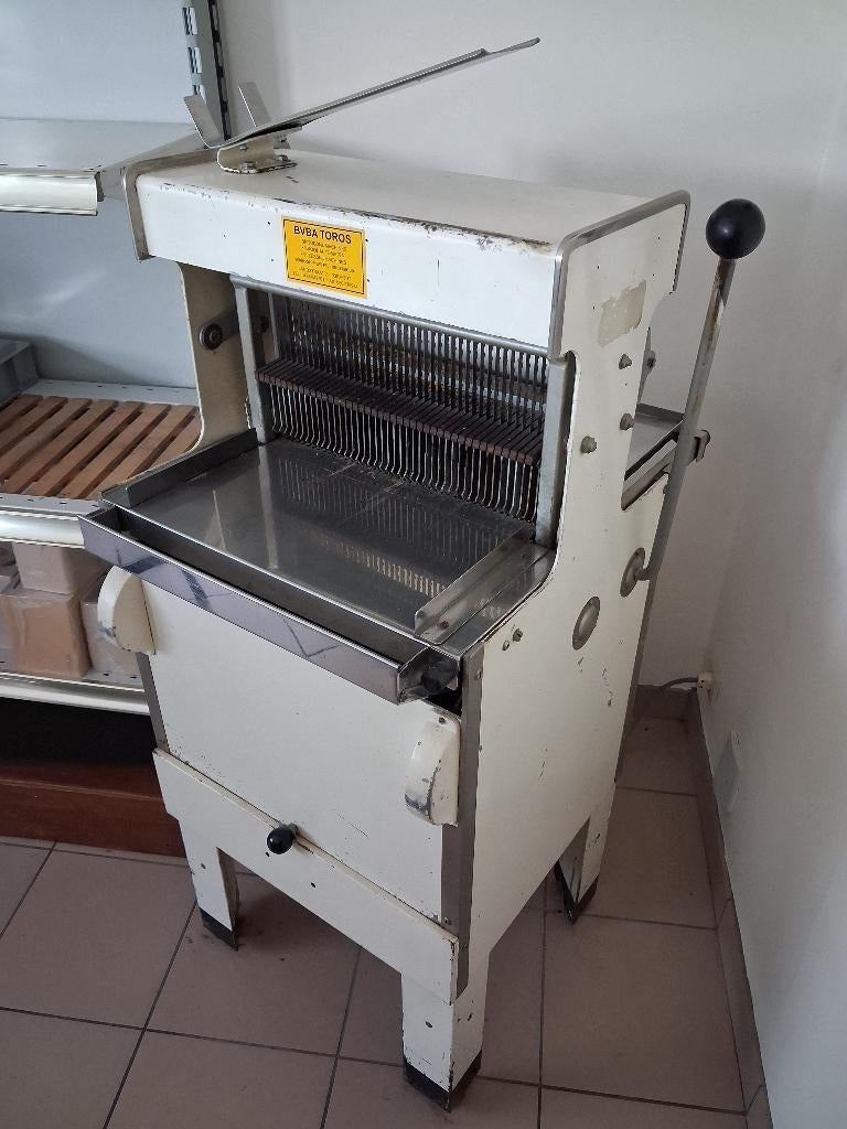 Broodsnijmachine, Ophalen