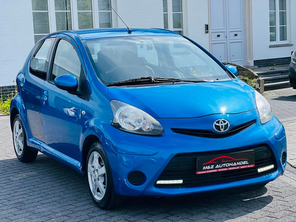 Toyota Aygo 1.0i benzine * 2012 * Euro 5 * 153.000 km *, Autos, Toyota, Rétroviseurs électriques, Euro 5, Achat, Entreprise