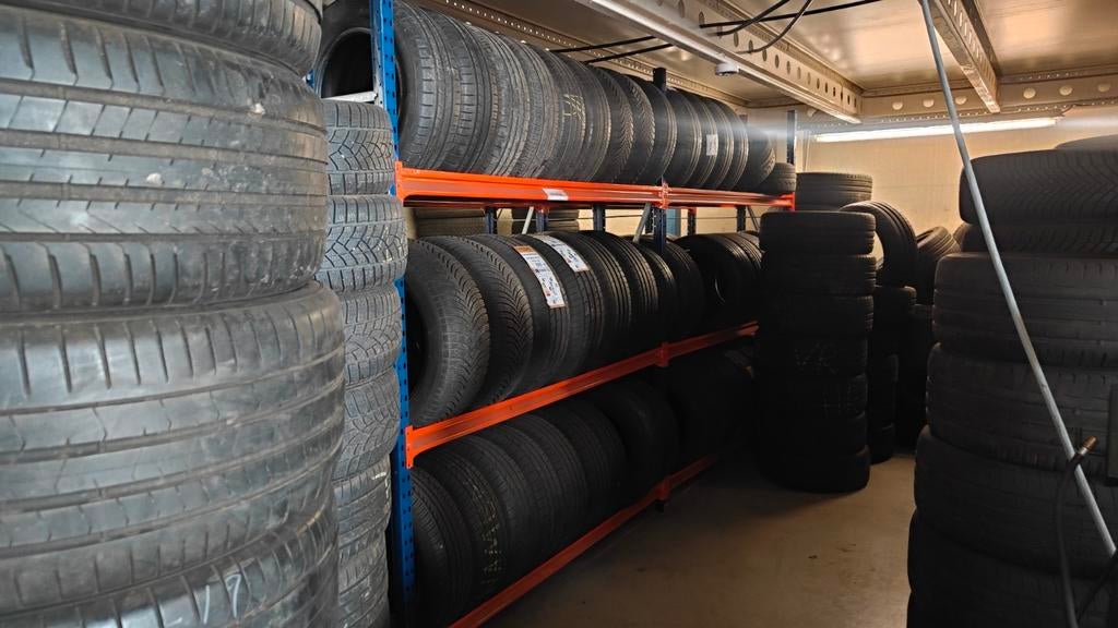 Pneus d'occasion Steenweg 3 bus 503 Herk-de-Stad GSM04721335, Enlèvement