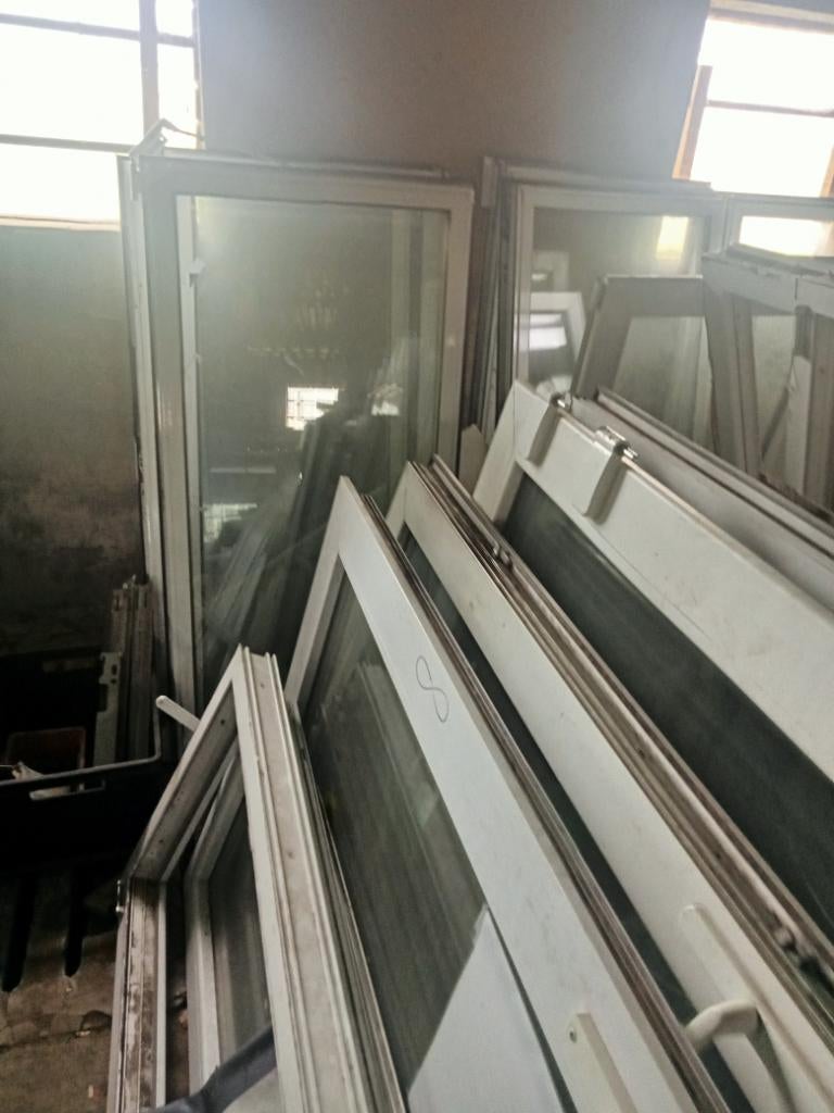 Fenêtres et portes en PVC, Double vitrage, 160 cm ou plus, Fenêtre de façade ou Vitre, Enlèvement