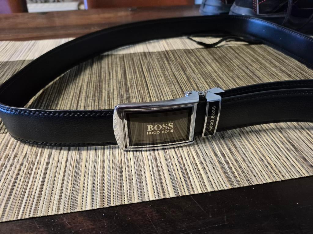 Hugo boss riem nieuw maat 52, Ophalen