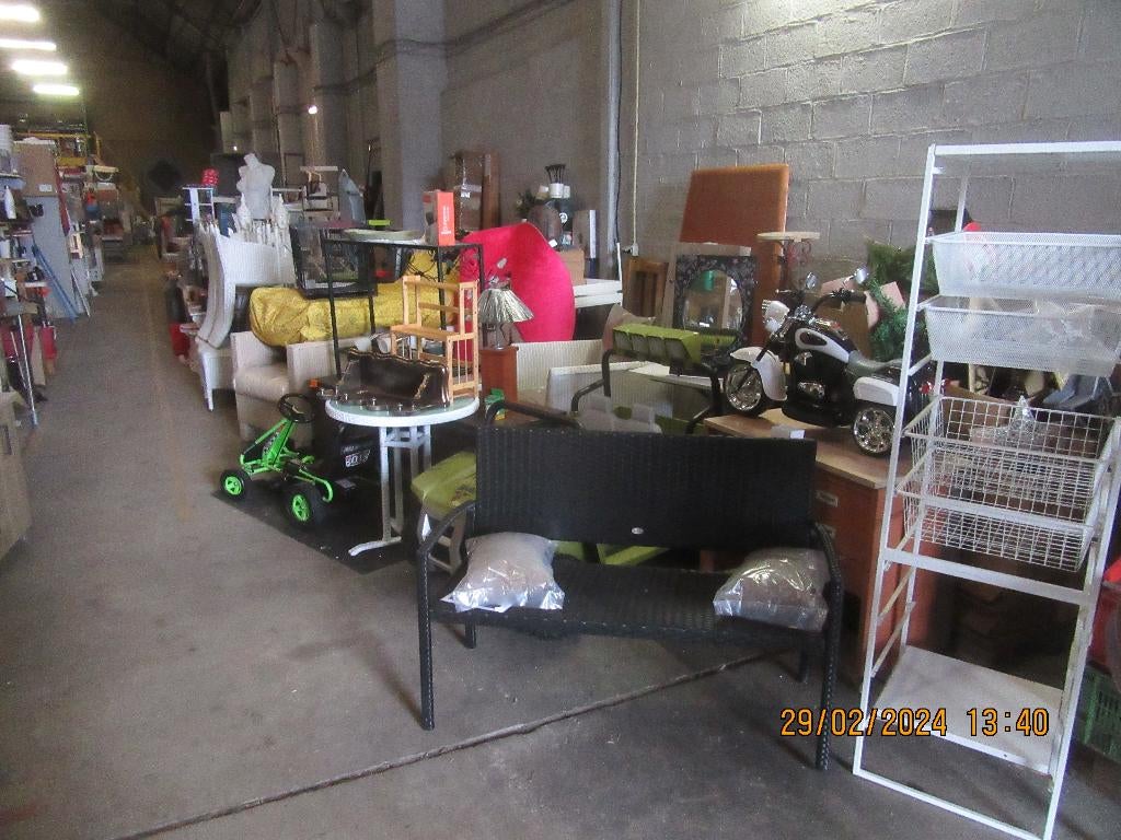 debarras d entrepot /chez criloup tout doit partir, Zakelijke goederen, Stock en Retail | Partijen goederen, Ophalen, Overige categorie
