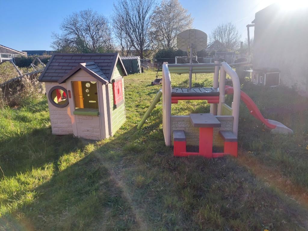 Maison smoby et panier de basket toboggan smoby ., Enlèvement, Utilisé, Toboggan