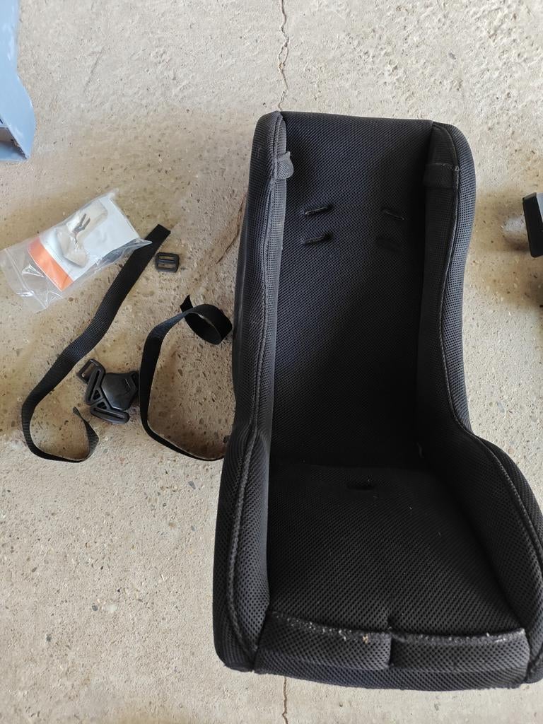 Baby/peuterstoeltje bakfiets urban arrow family, Fietsen en Brommers, Ophalen