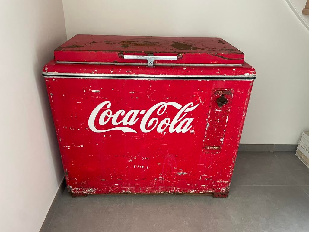 Coca cola frigo, Ophalen