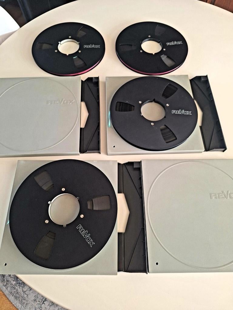 Revox 2 zwarte spoelen met Revox band, Audio, Tv en Foto, Bandrecorder, Onderdeel, Met banden, Ophalen of Verzenden