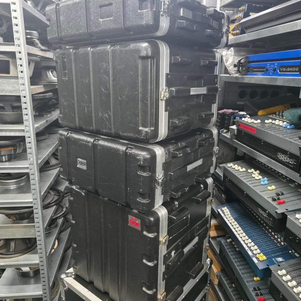 FLIGHTCASES  19 inch     2 / 4  / 6 / 10  HE, Muziek en Instrumenten, Ophalen of Verzenden