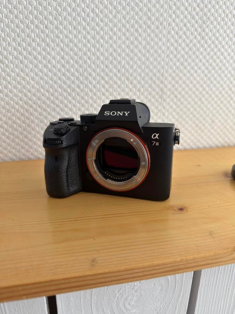 Sony A7 III Boîtier Nu - 45k clics - Très bon état - Liège, TV, Hi-fi & Vidéo, Appareils photo numériques, Enlèvement, Comme neuf