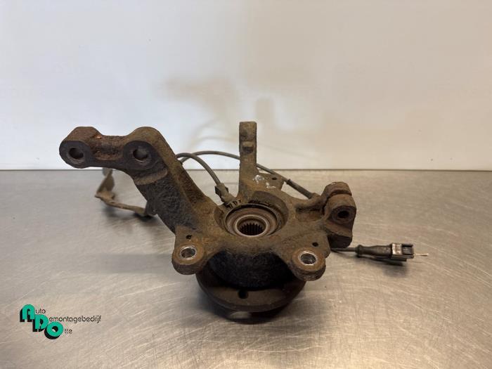 Fusee rechts-voor van een Renault Modus (Modus 04-), Gebruikt, -, Renault, -