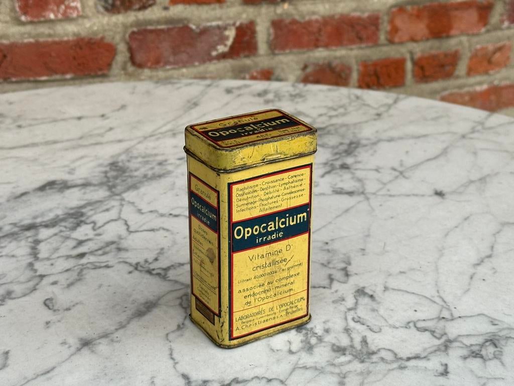 Vintage blik opacalcium vitamine D, Ophalen