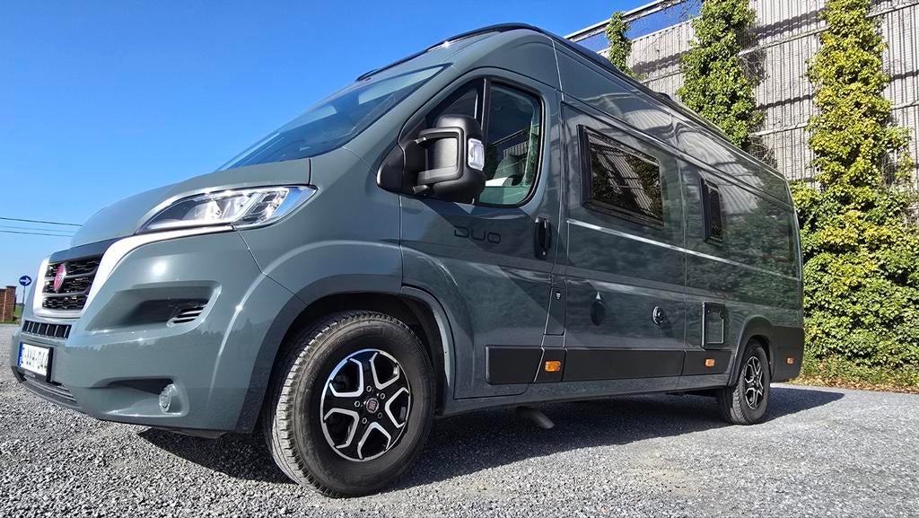 Roller livigstone DUO 2024 4 places, Caravanes & Camping, Camping-cars, 6 à 7 mètres, Fiat, Automatique, Marchepied électrique