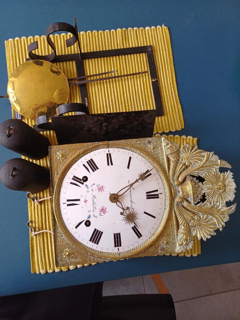 Antieke franse comtoise klok, Ophalen