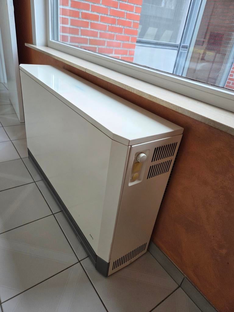 2 accumulatiekachels 5 kW van AEG, Doe-het-zelf en Bouw, Verwarming en Radiatoren, Ophalen