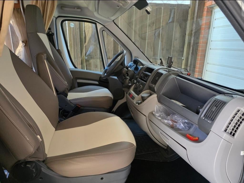 Ducato 2.3 JTD McLouis P700 bj. 2010 69500km 1ste eigenaar, Caravans en Kamperen, Fiat, Fietsendrager, Douche, Bedrijf