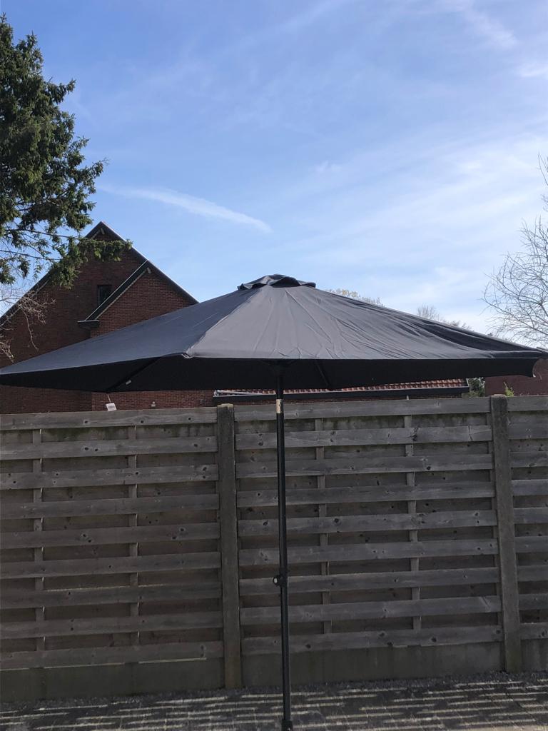 Parasol met hoes nieuw, Jardin & Terrasse, Parasols, Neuf, Enlèvement, 2 à 3 mètres, Inclinable