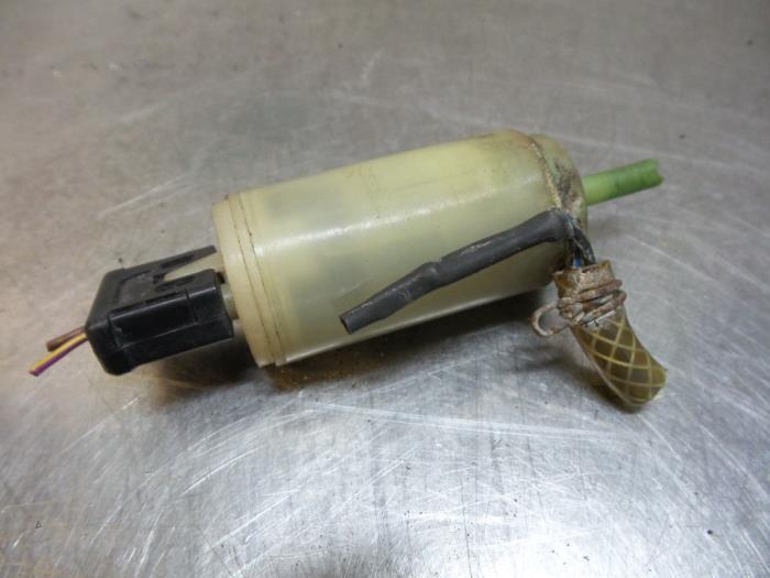 Ruitensproeierpomp voor van een Mercedes 200 - 500, Gebruikt, -, Ophalen of Verzenden, -