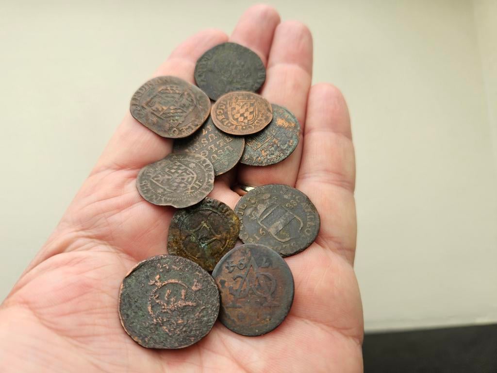 Oude munten 17de en 18de eeuw, Verzenden